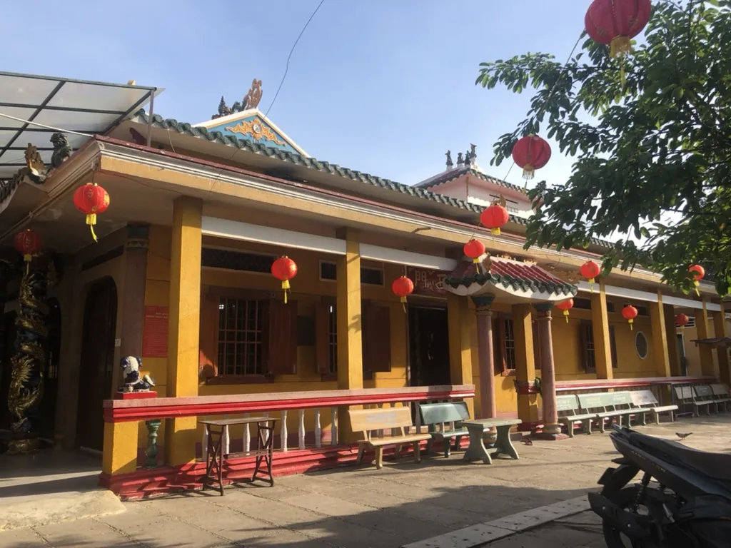 A communal house along the canals west of Chợ Lớn.