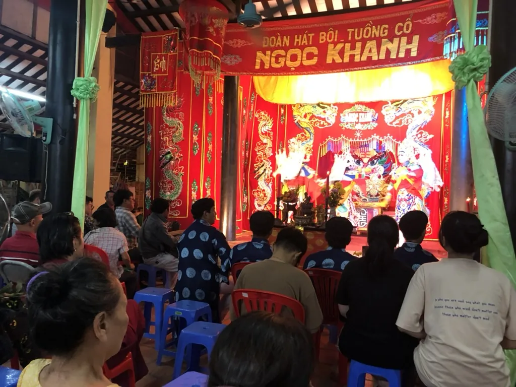 Hát bội performed inside a neighborhood communal house in Chợ Lớn.