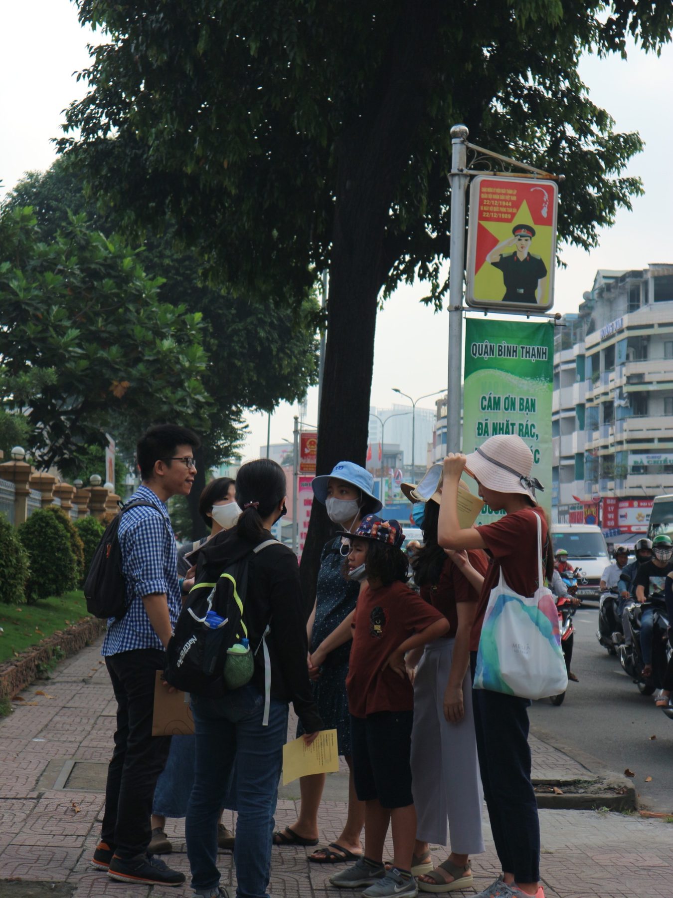 Bình Thạnh street setting