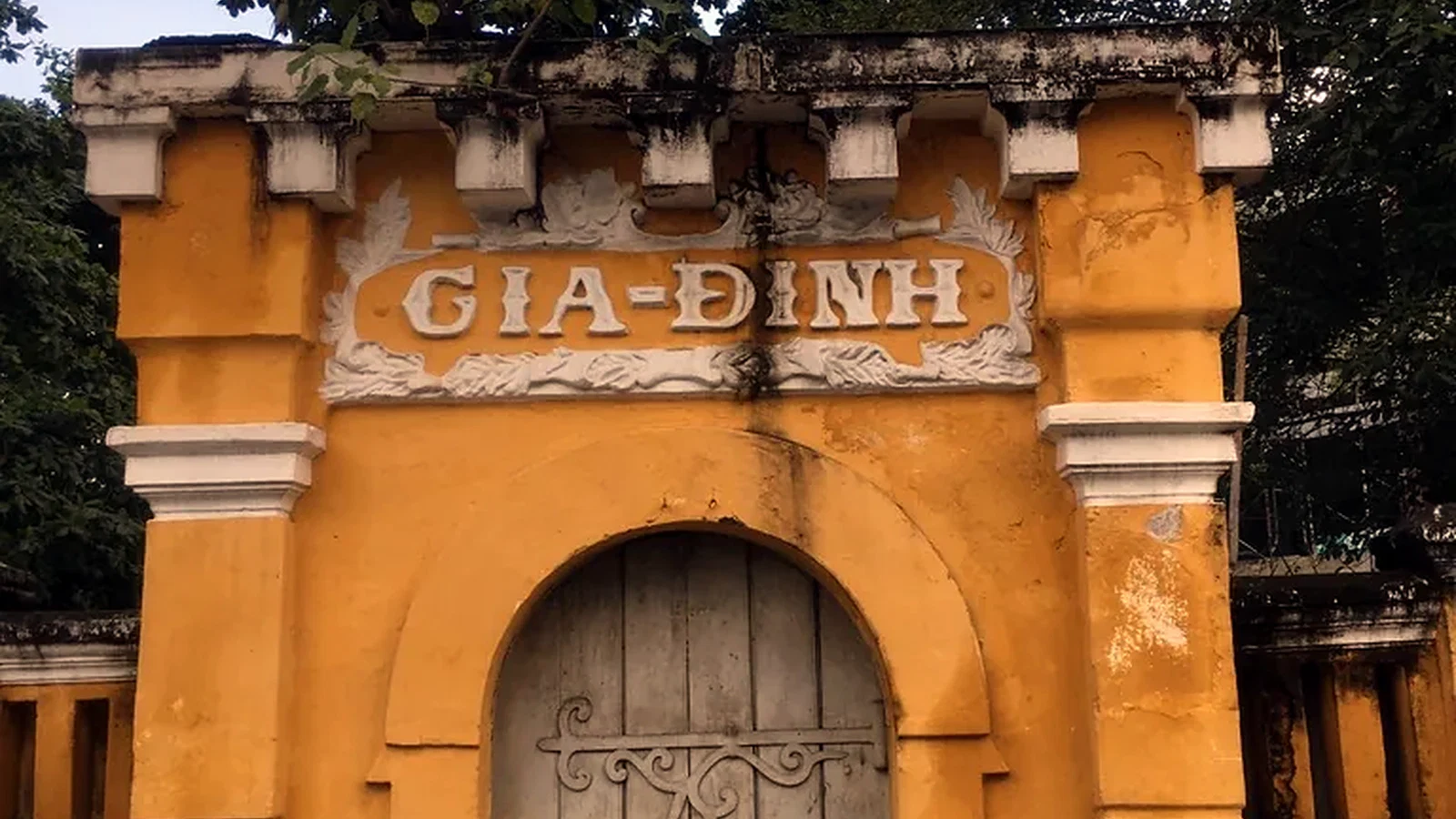 A surviving fragment of old Gia Định.