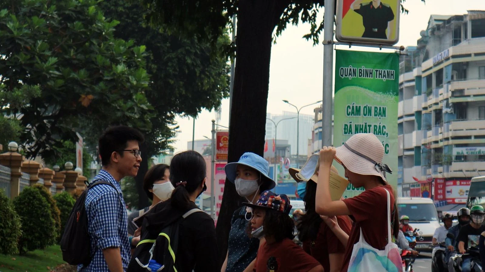 Bình Thạnh street setting