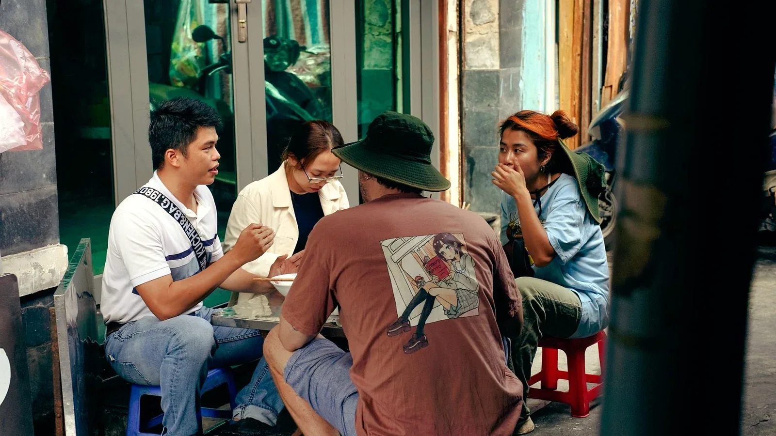 Ba Lù racket coffee in Chợ Lớn